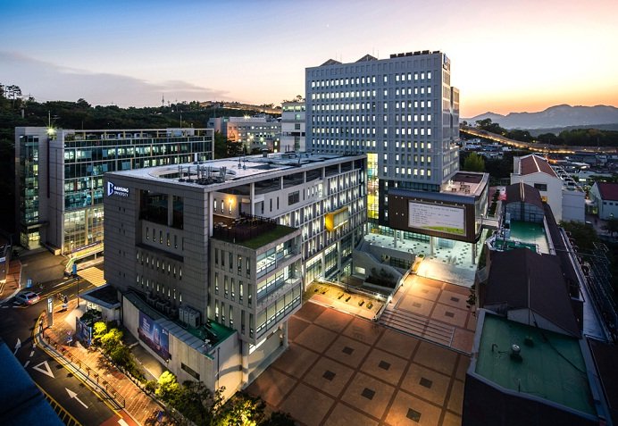 Đại học Hansung Hàn Quốc về đêm